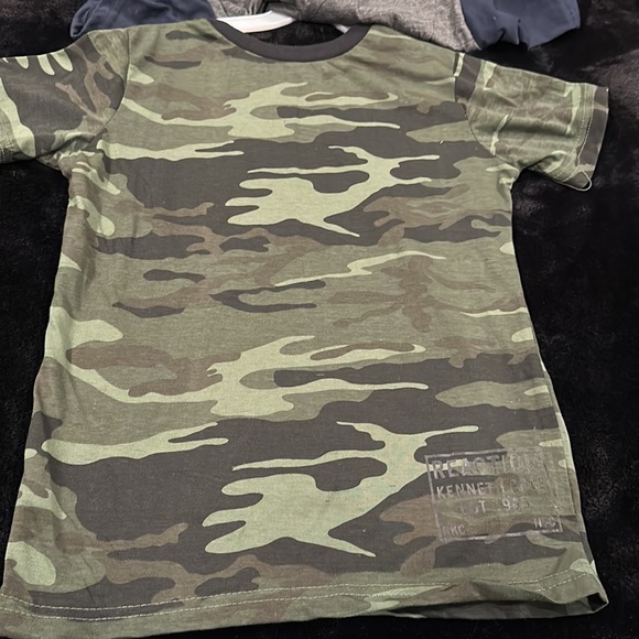 Brand new Kenneth Co.3 set Tod boy short sleeve Henley - Picture 4 of 9